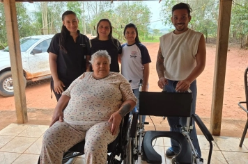 Prefeitura realiza entrega de cadeiras de rodas e promove inclusão social